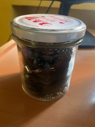 Tarro de joyas negras