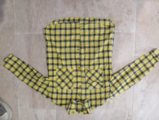 3 camisas de cuadros.