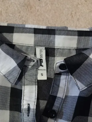 3 camisas de cuadros.