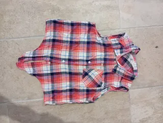 3 camisas de cuadros.