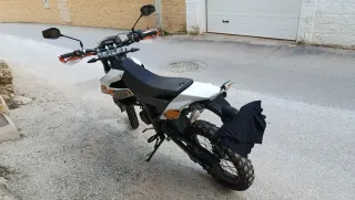 Moto UM DSR 125 EX