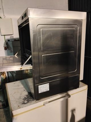 Lavastoviglie professionale 80x80