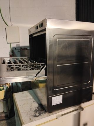 Lavastoviglie professionale 80x80