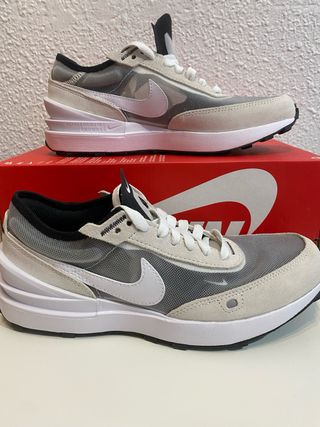 Zapatillas Nike Waffle One Talla 37.5