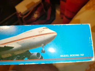 2 Modelos de Avião Boeing 747