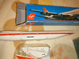 2 Modelos de Avião Boeing 747