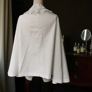 Capa de tocador antigua algodón blanco y crochet