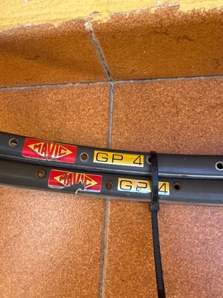 Llantas Mavic GP4 Tubular 36 radios