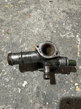 Caja termostato 1.9 TDI VW