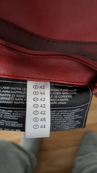 Chaqueta de piel roja mujer Talla 42