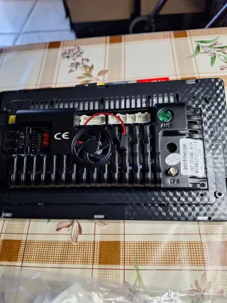 Pantalla Coche 9 + Cámara Trasera de 2gb +32