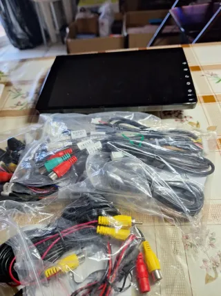 Pantalla Coche 9 + Cámara Trasera de 2gb +32