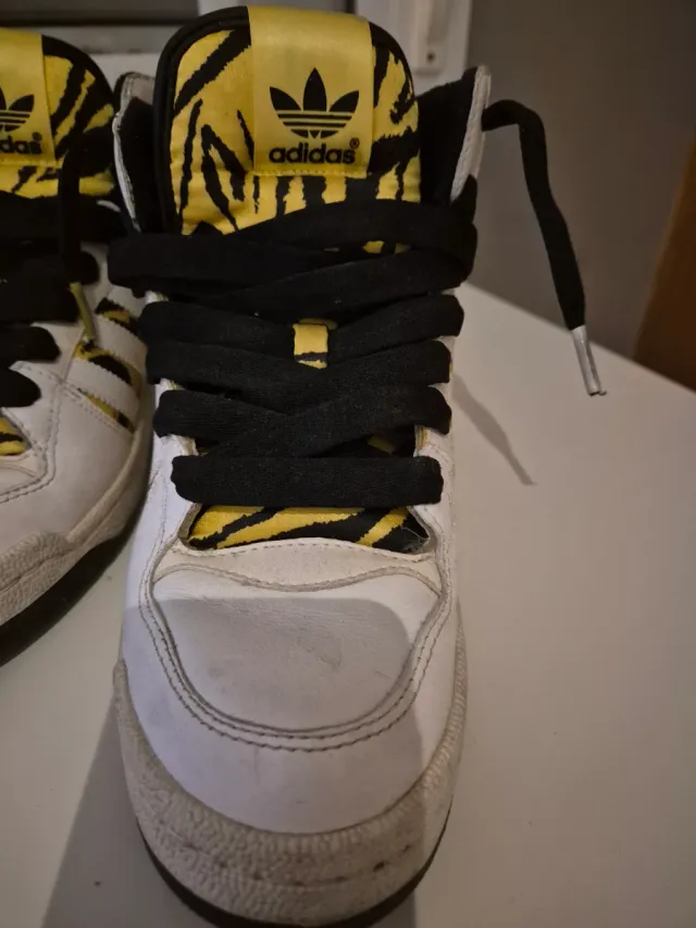 Sneakers Adidas Bianche e Gialle