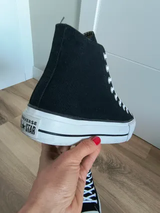 Converse con plataforma talla 40 color negro