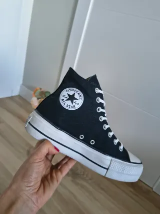 Converse con plataforma talla 40 color negro