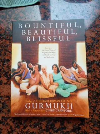 3 libros yoga y ayurveda en inglés*subrayados