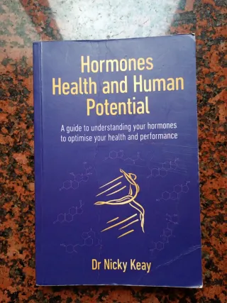 3 libros yoga y ayurveda en inglés*subrayados