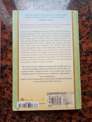 3 libros yoga y ayurveda en inglés*subrayados