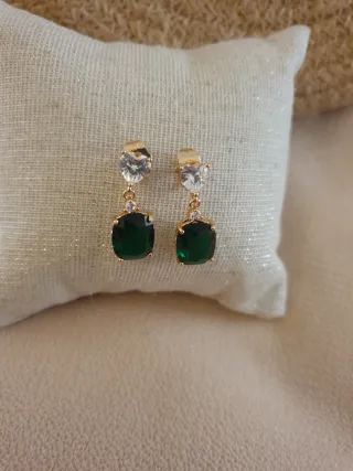 Pendientes Corazón y Esmeralda Chapados en Oro