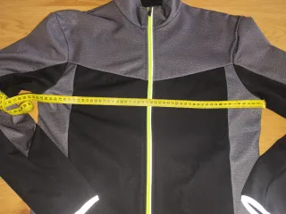 Chaqueta ciclismo gris y negra