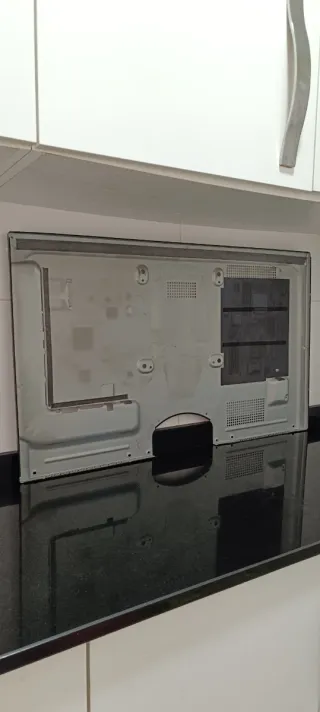 Marco y tapa trasera televisor samsung UE32C6530UW