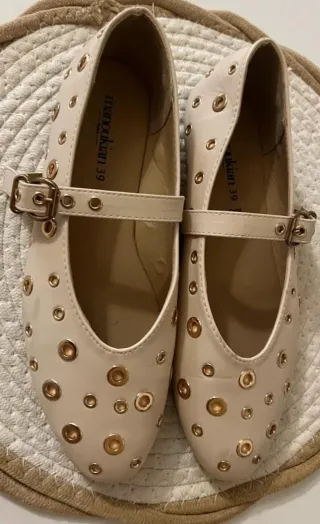 Manoletinas Maoukian Beige Talla 39