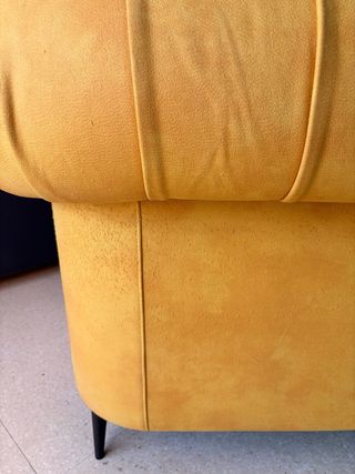 Sofá Chesterfield Terciopelo Mostaza