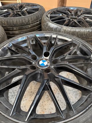 Llantas Negro Satinado 19” DM08 8.50x19 ET 35