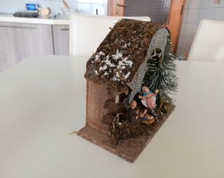 Statuine presepe con stalla Figuras del belén