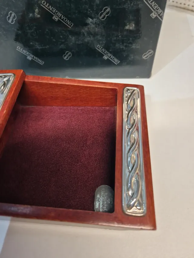 Portaoggetti in legno e argento unoaerre