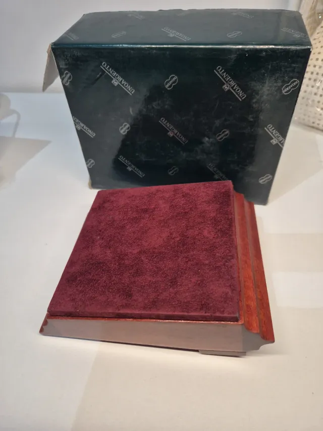 Portaoggetti in legno e argento unoaerre