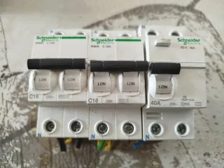 Interruptores Schneider Electric (3 unidades)