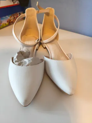 Zapatos blancos de fiesta