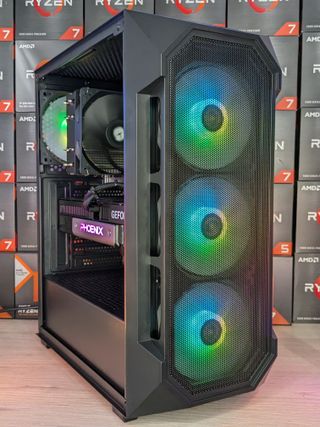 PC Gaming RX 9070XT / RYZEN 7 9800X3D
