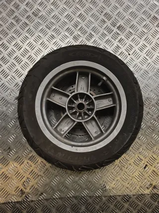 Llanta completa 130/70-12 usada Piaggio Evo