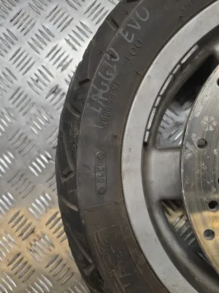 Llanta completa 130/70-12 usada Piaggio Evo