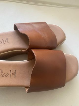 Zuecos Lola Rico Piel Camel Talla 41