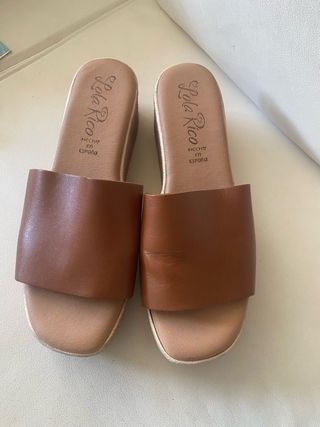 Zuecos Lola Rico Piel Camel Talla 41