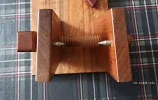 Soporte Jamonero Madera y Cuchillo jamonero.