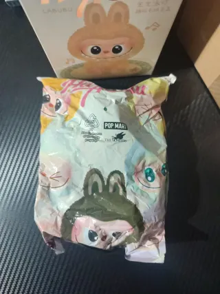 Labubu Biginto Energy Caja Cerrada