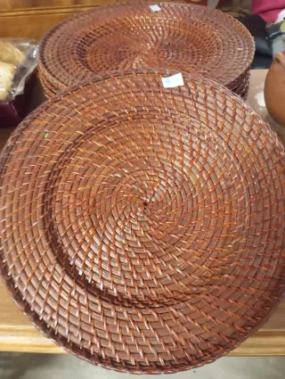 Piatto in rattan decorativo