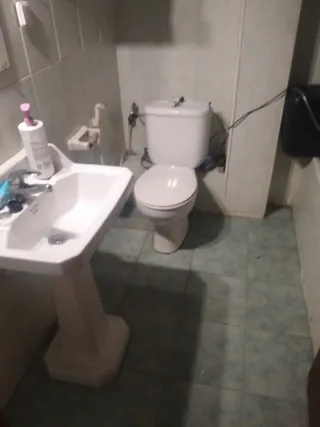 Comparto piso,alquilo 1 habitación,TRANQUILIDAD.