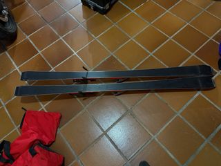 Esquí Rossignol TOON 10.4 + Fijaciones SALAMON 900