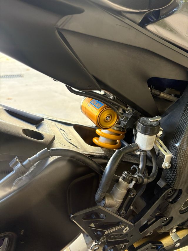 Yamaha R1 2019 *circuito*