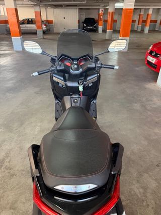 Yamaha Xmax 125 12.000km