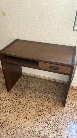 Mesa de ordenador o despacho madera