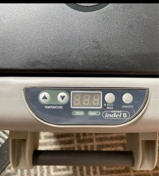 Nevera y Congelador Portátil Indel TB51A 12V/220V