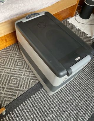 Nevera y Congelador Portátil Indel TB51A 12V/220V