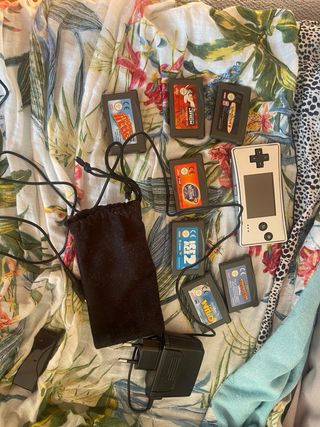Nintendo Game Boy Advance Micro Plata + 7 Juegos