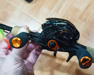 Carrete Casting Kastking Zephyr.